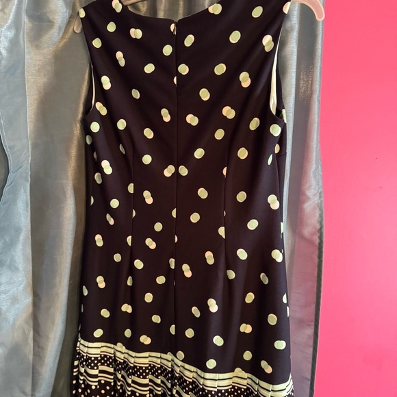 Sandra Darren Women’s Mint Green and Black Sheath Pleated Dress Size 12 - Picture 3 of 12